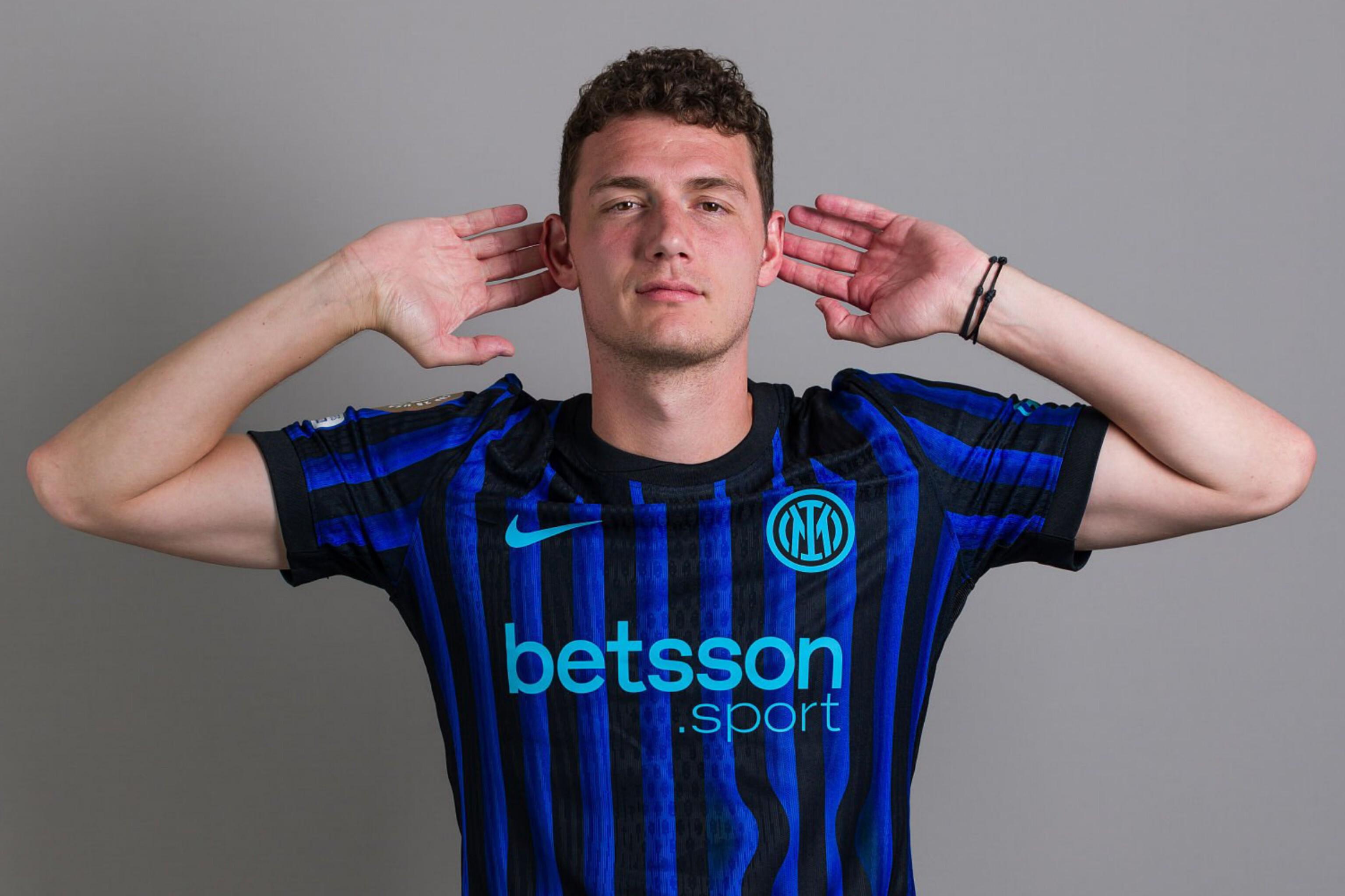 黄蜂全队9人上双 狂胜爵士55分